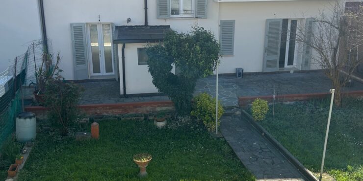 EMPOLI – TERRA TETTO CON GIARDINO
