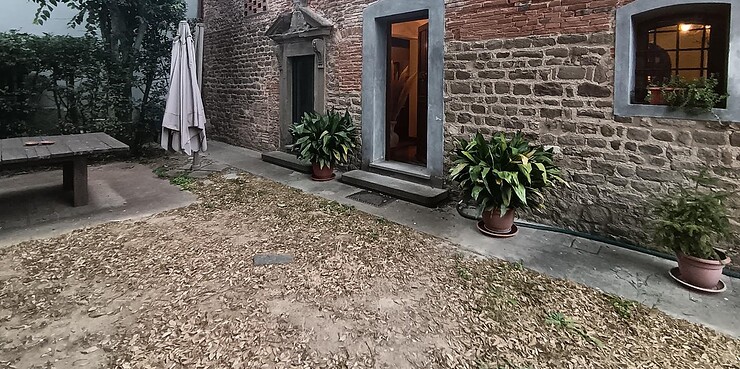 CASA INDIPENDENTE CON GIARDINO