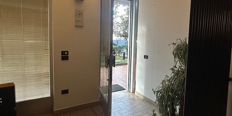 EMPOLI – FONDO DIREZIONALE IN OTTIMA POSIZIONE